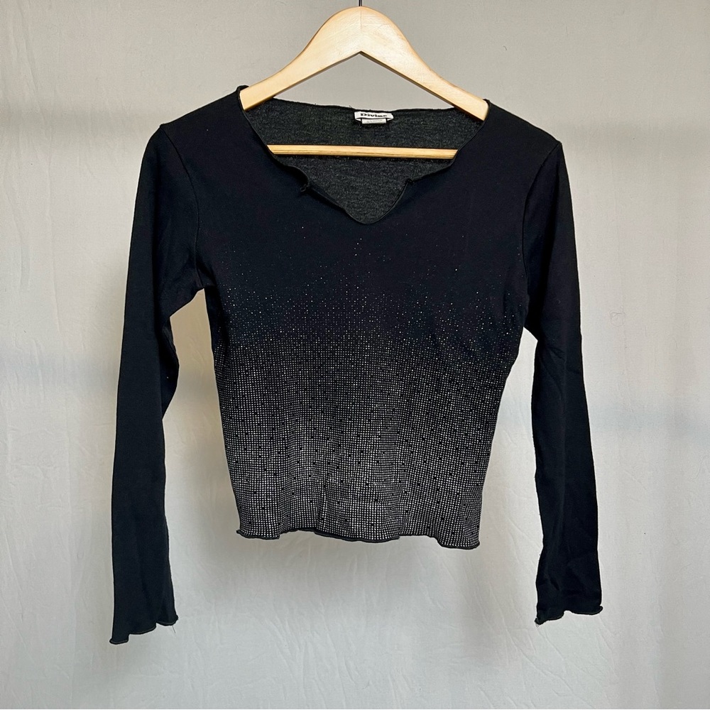 slim-fitting black and sequin casual top